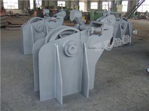 Chain maker