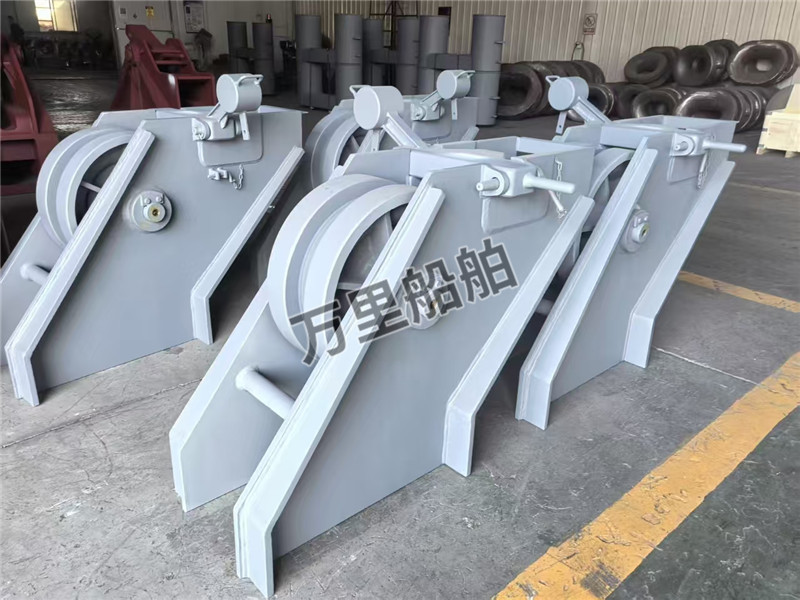 Fairlead roller